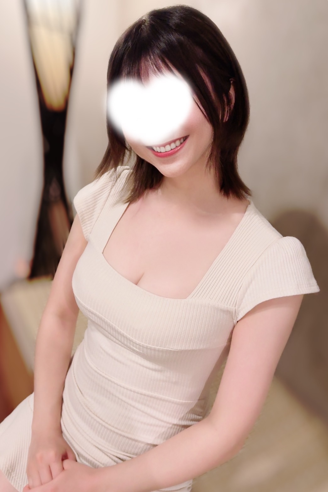 南涼子